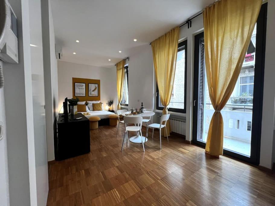 Warhol-Bozzi 59 Apartment บารี ภายนอก รูปภาพ